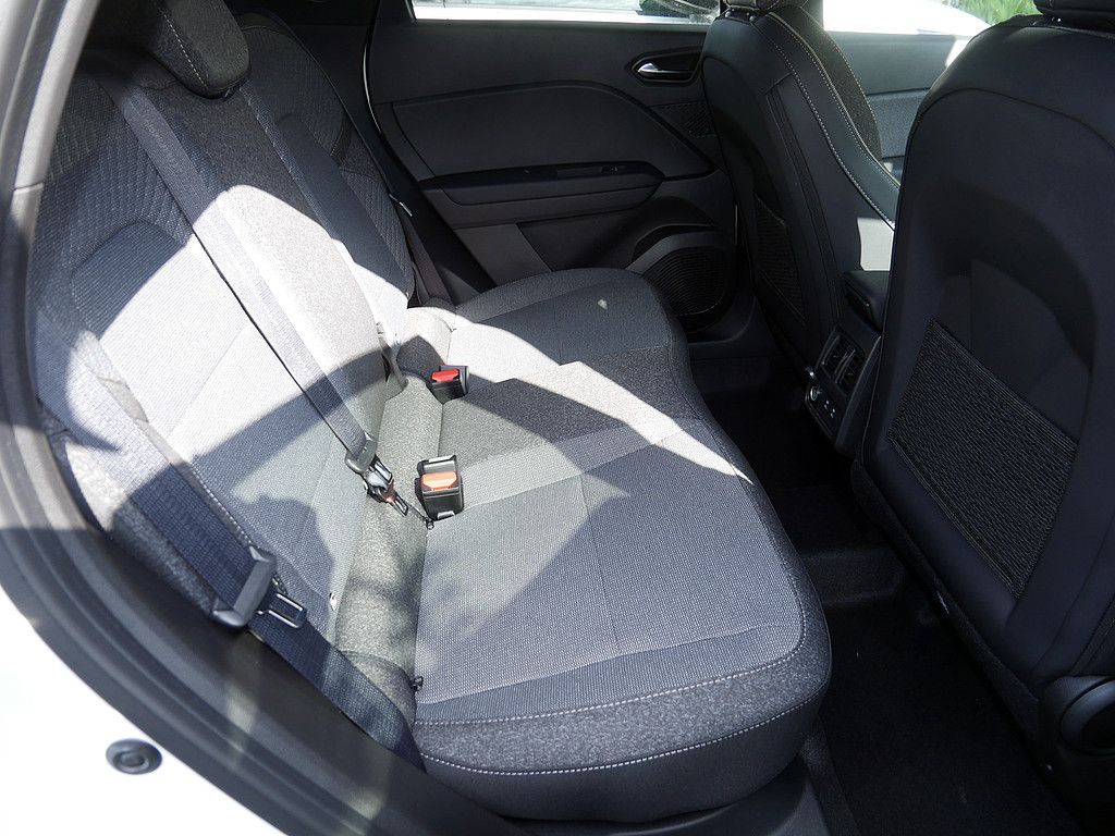 Fahrzeugabbildung Renault Captur Techno TCe 160 EDC Mild Hybrid
