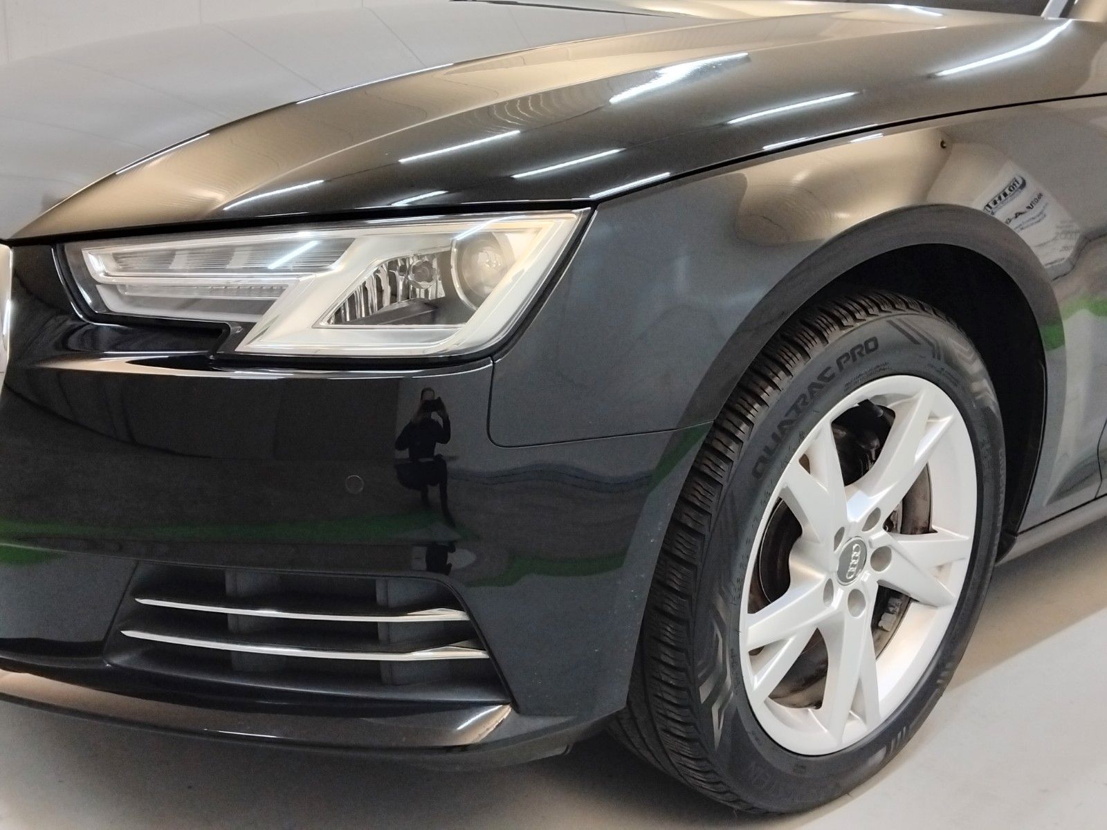 Audi A4 (06/2026, Benzin)