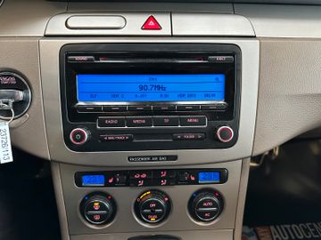 Volkswagen Passat Variant Comfortline *AHK*Klima*SHZ*PDC*