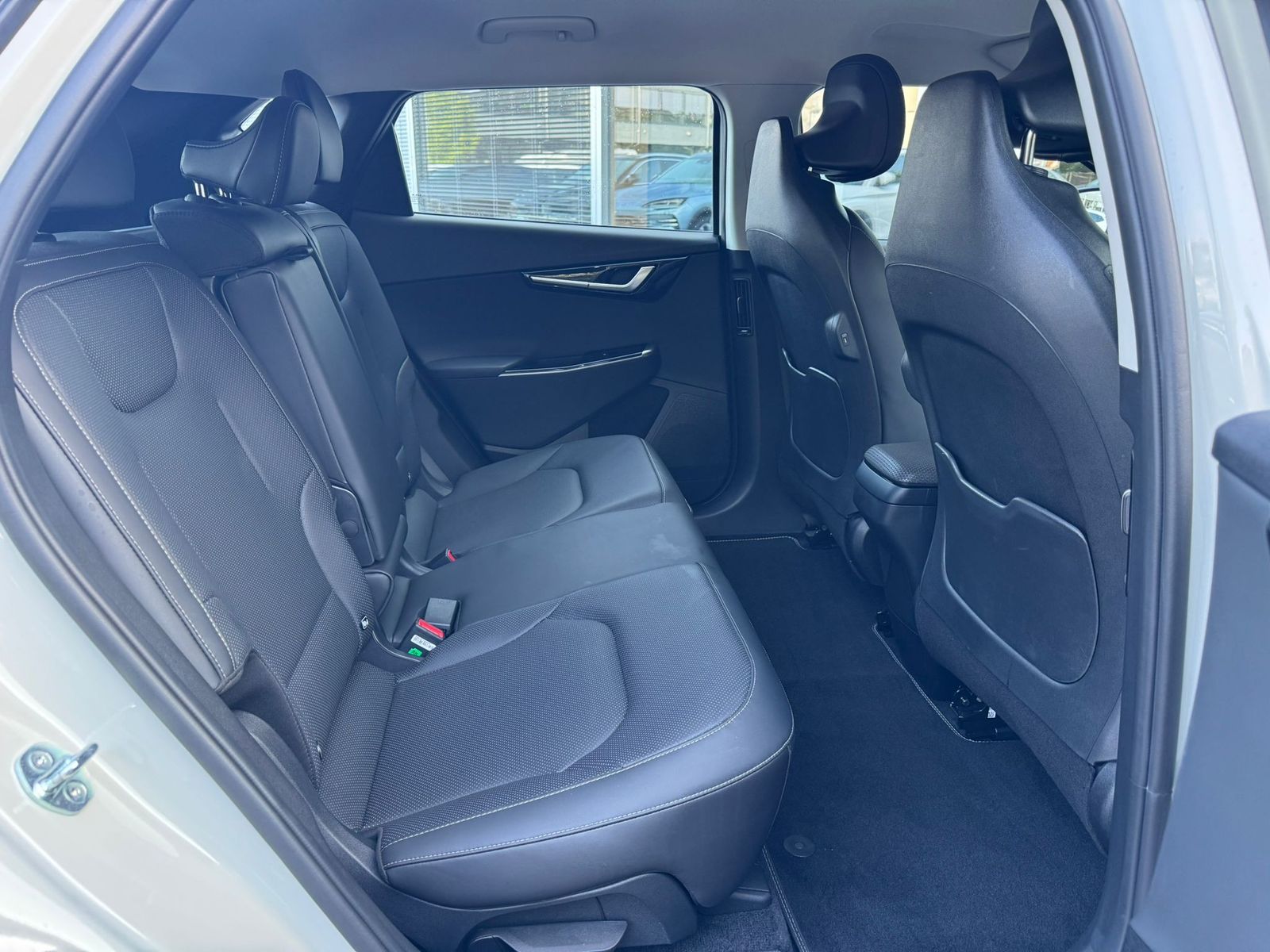 Fahrzeugabbildung Kia EV6 2WD WERKSGAR+NAVI+LED+SHZ+KAMERA+ACC+19"