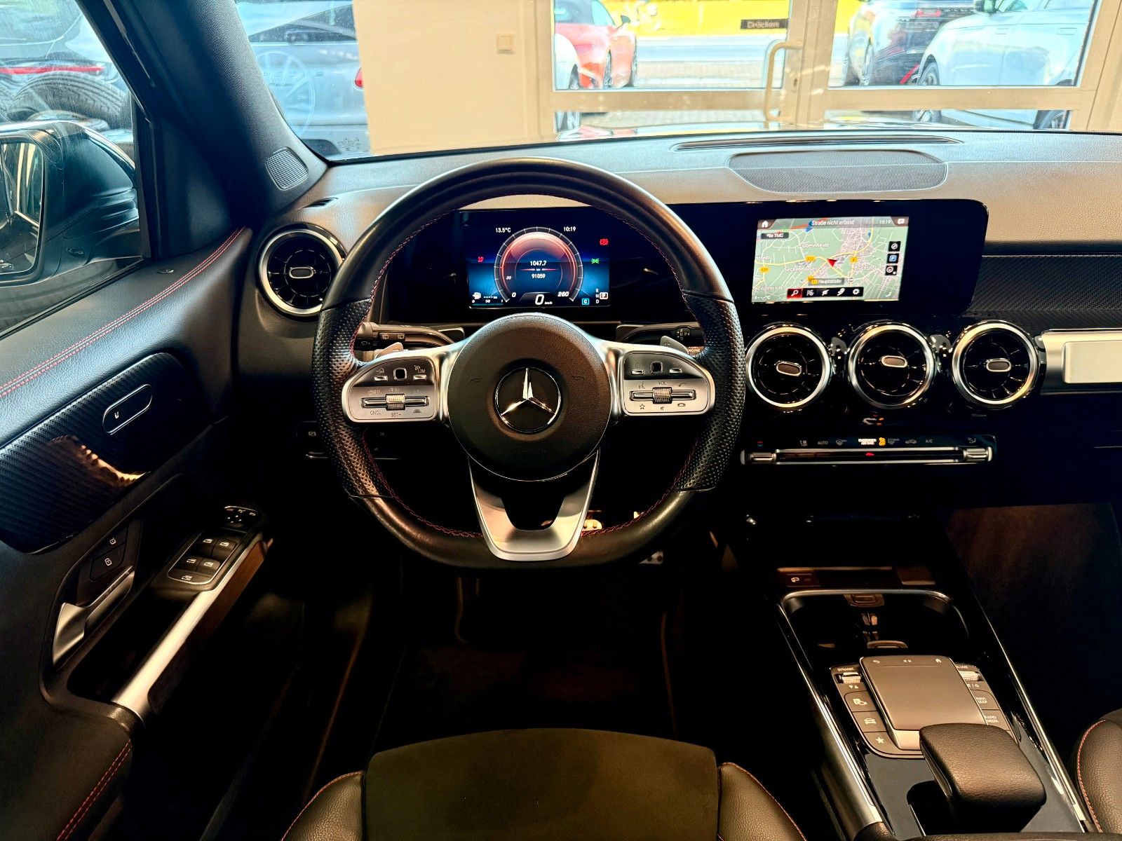 Fahrzeugabbildung Mercedes-Benz GLB 220 d AMG DISTRONIC/20Zoll/AHK/Kamera