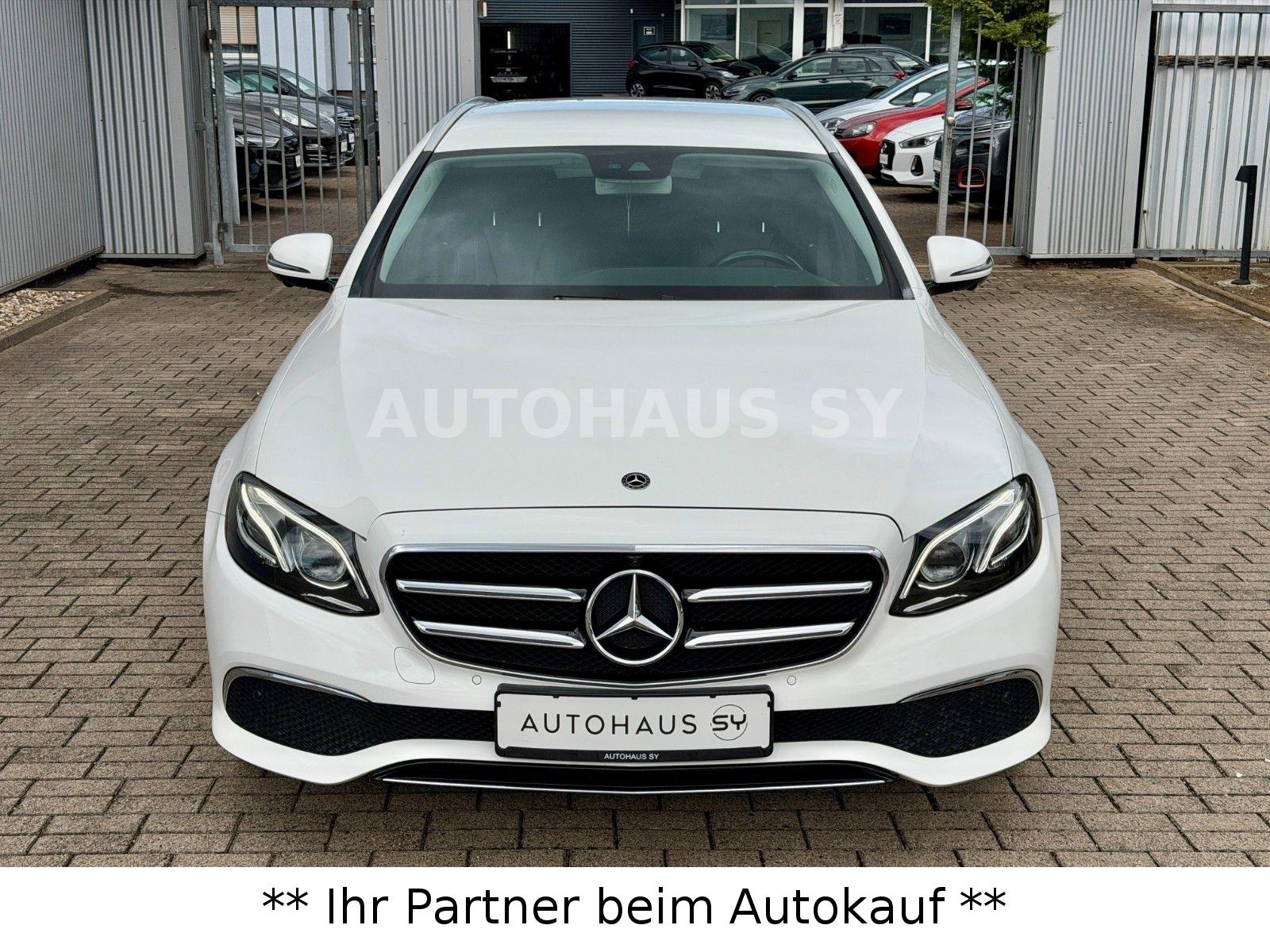 Mercedes-Benz E 220D T-Modell *S.HEFT-LED-360°-WIDESCREEN-SHZ*