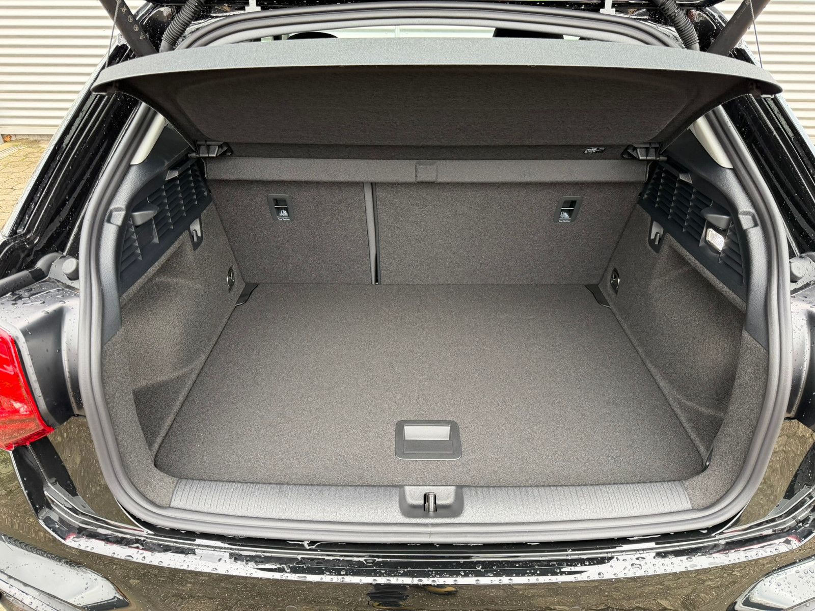 Fahrzeugabbildung Audi Q2 35 TFSI S line Navi SHZ