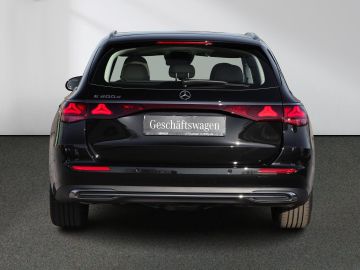 Mercedes E 200 - 5