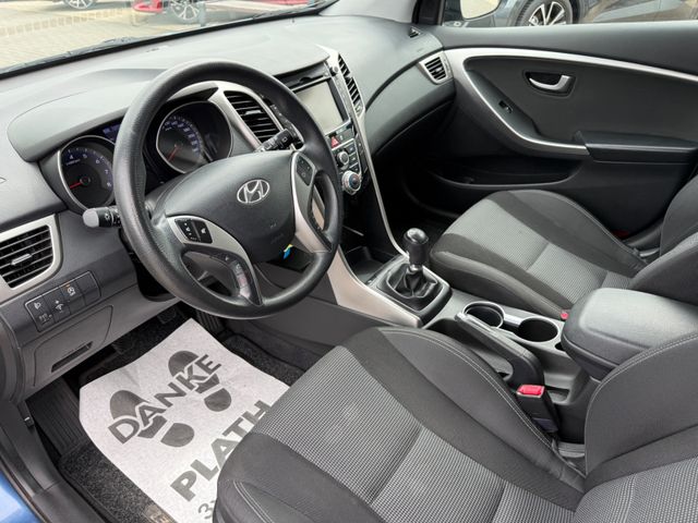 Hyundai i30 cw blue Trend