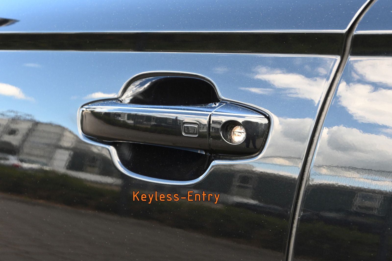 Fahrzeugabbildung Audi A6 Avant 3.0 TDI quattro °AHK°KEYLESS°ALCANTARA°