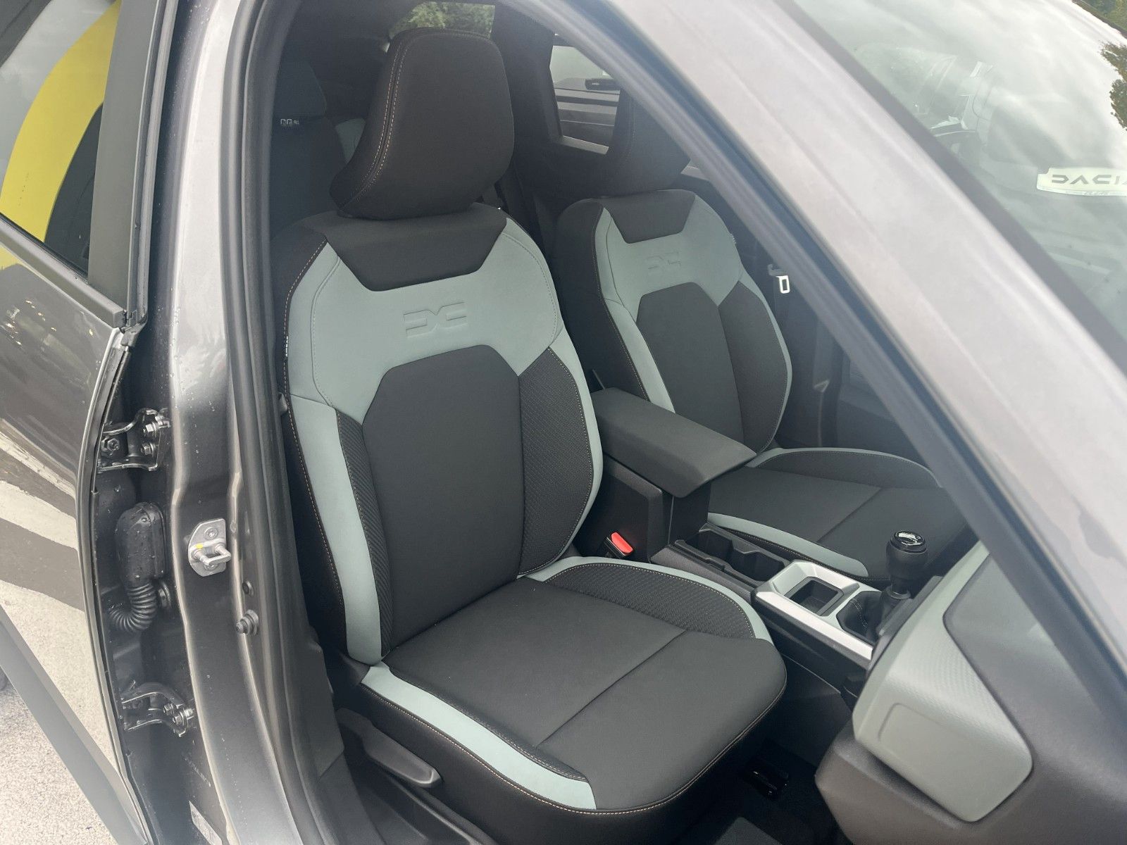 Fahrzeugabbildung Dacia Bigster Mild Hybrid 140 Extreme