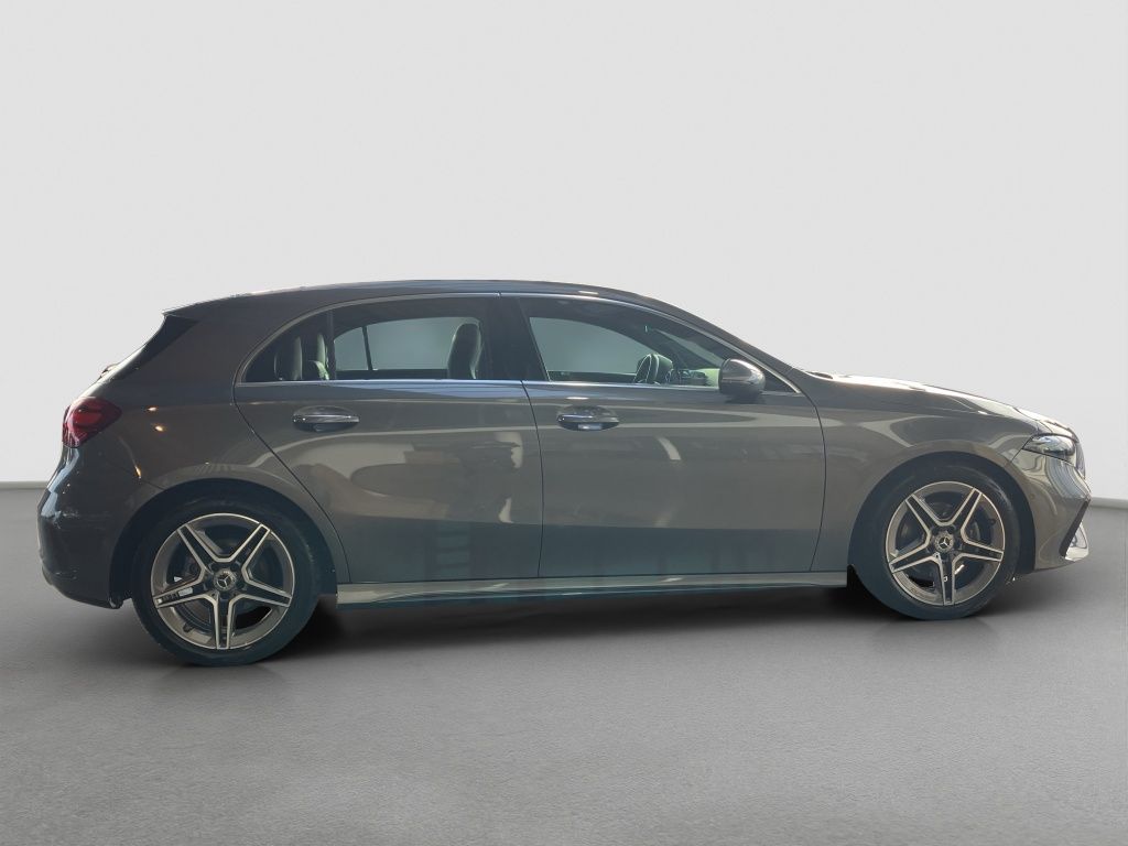 Fahrzeugabbildung Mercedes-Benz A 200 d AMG Line*Kamera*KEYLESS-GO*LED
