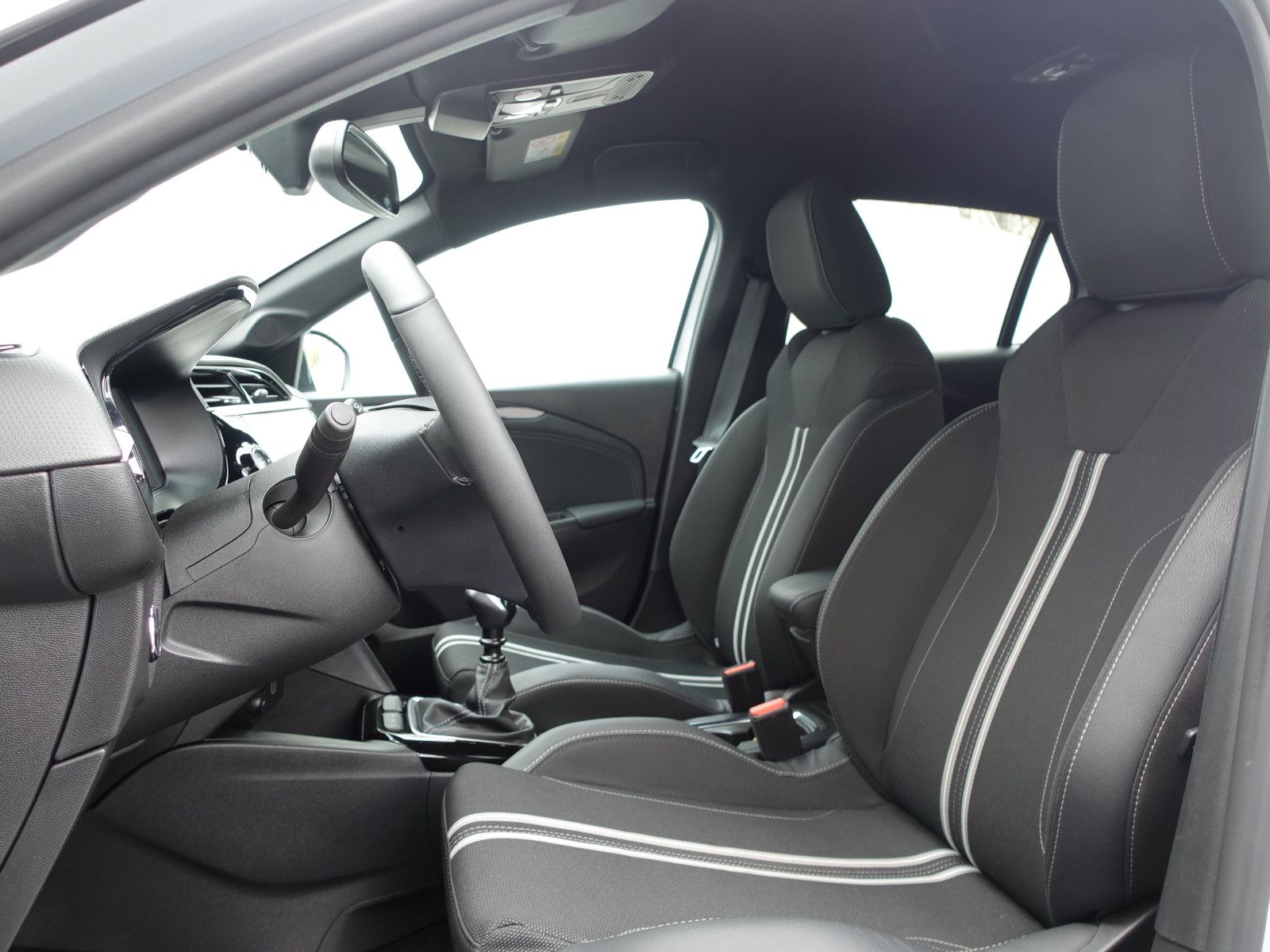Fahrzeugabbildung Opel Corsa GS 1.2T,Navi,Kamer,LED,Sitzhzg,Allwetter