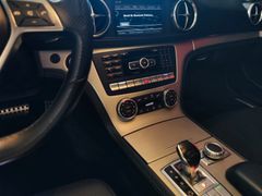 Fahrzeugabbildung Mercedes-Benz SL 500 Roadster (AMG-PAKET/SZLÜF/KEYLESS/...