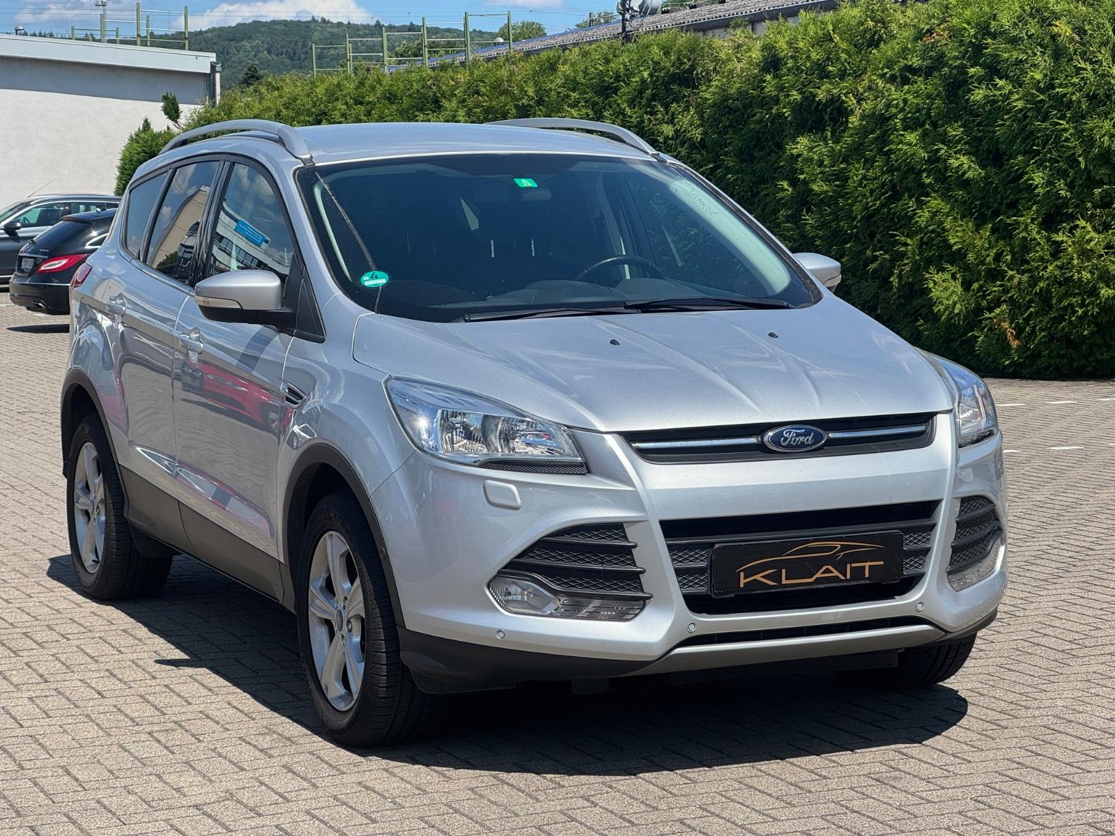 Ford Kuga 4x4 2.0TDCI AHK PDC