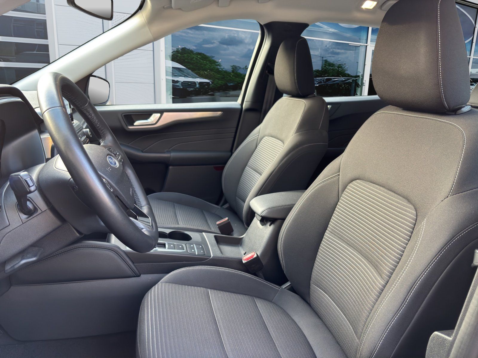 Fahrzeugabbildung Ford Kuga Plug-In Hybrid Titanium