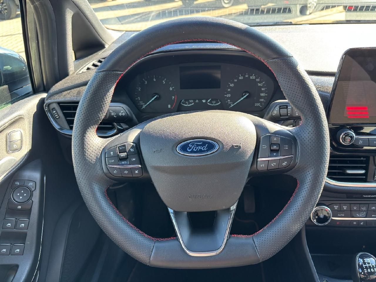 Fahrzeugabbildung Ford Fiesta ST-Line