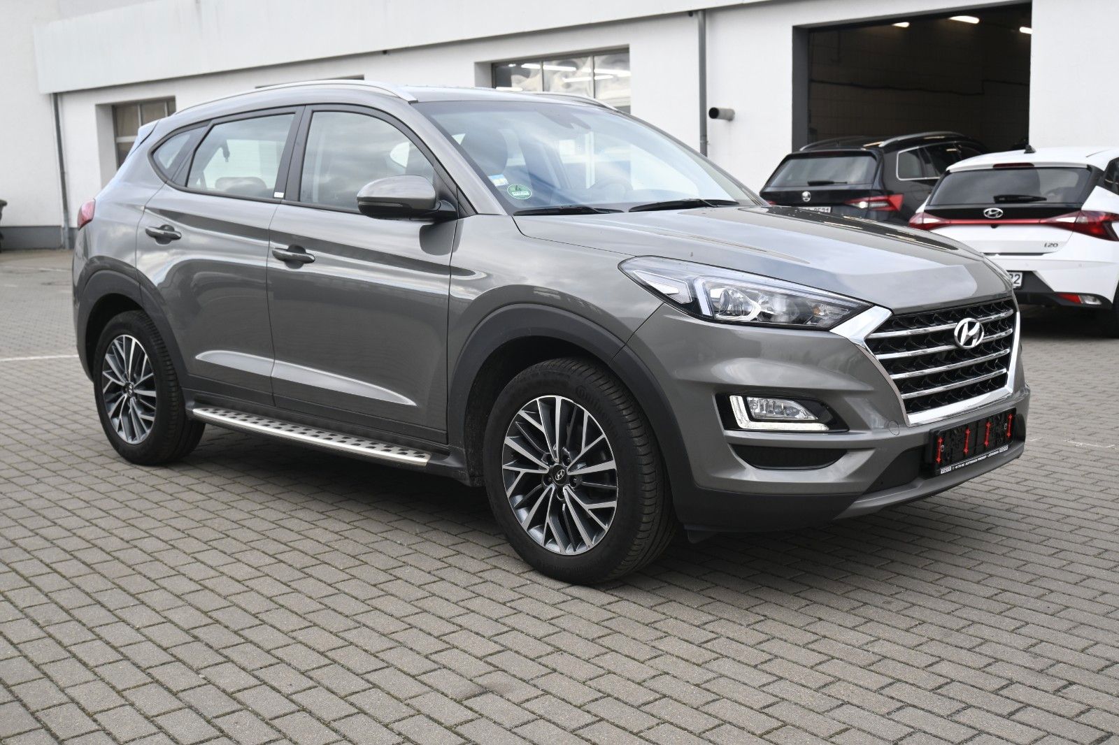 Fahrzeugabbildung Hyundai Tucson 2WD 1.6 DCT*TEMPO*NAV*SIHZG*RFK