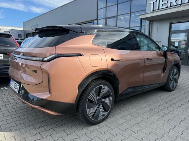 Lynk & Co 08