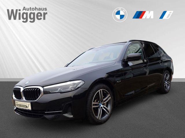 BMW 530 e xDrive Touring Business Harman Kardon