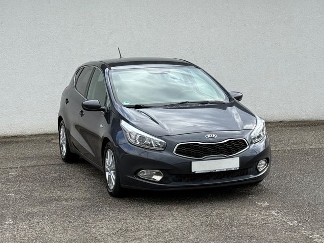 Kia Ceed 1.6 CRDI FIFA World Cup/TEMP./MFL/SHZ/LHZ/