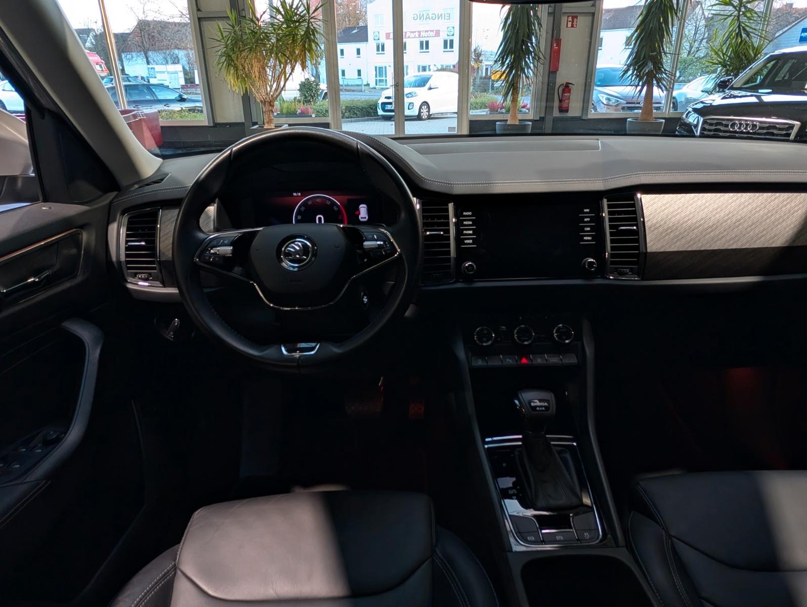 Skoda Kodiaq 2.0 TSI 4x4 DSG Style 8-fach 1.Hand, миниатюра 7
