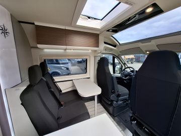 Westfalia Columbus 640 E 140 PS 8G Solar Premium Winter