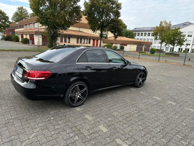 MERCEDES-BENZ Mercedes E200