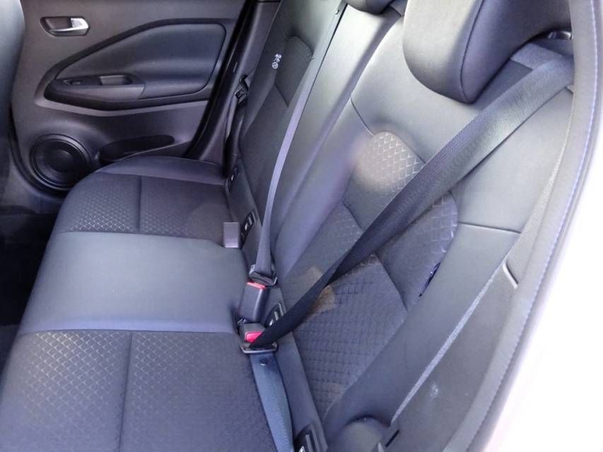 Fahrzeugabbildung Nissan Juke 1.0 DIG-T Automatik N-Connecta