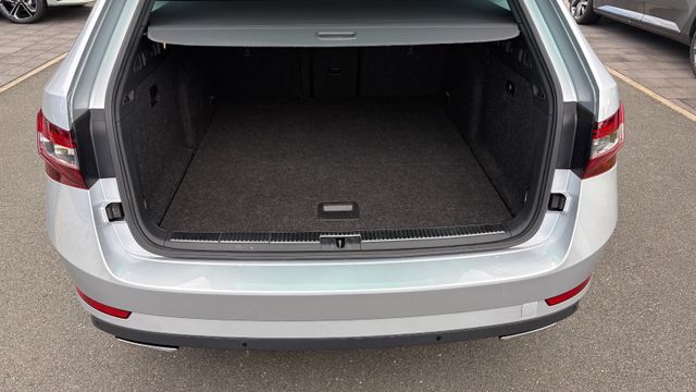 Foto Nummer 5: SKODA Superb