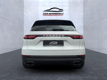 Porsche Cayenne - 5