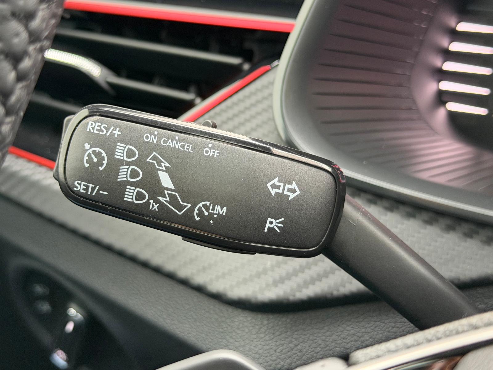 Skoda Kamiq 1.0 TSI DSG Monte Carlo (Pano,AHK,5/100)