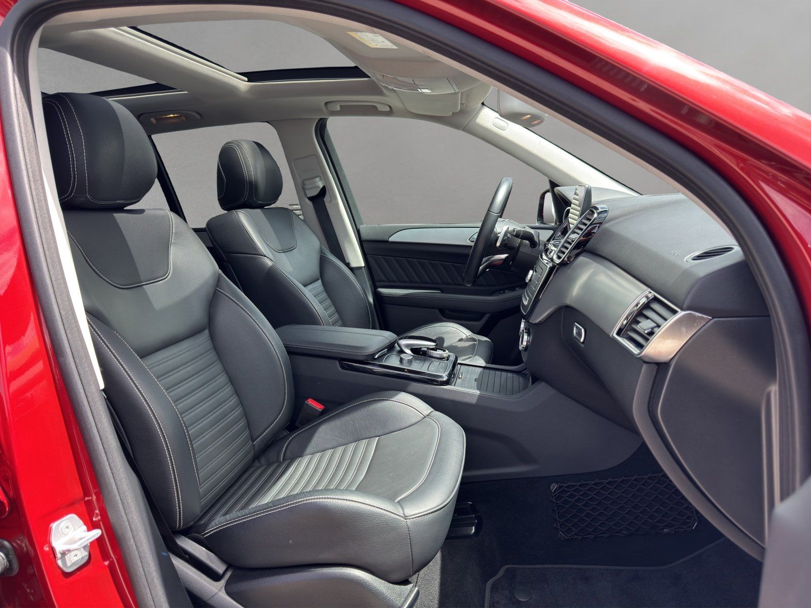 Fahrzeugabbildung Mercedes-Benz GLE 350 d 4M AMG 9-G/AHK/ACC/360°/PANO/LED/NAVI/