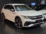 Volkswagen Tiguan Allspace R-Line 4M/7Sitze/Virtual/Ahk/20" - Volkswagen Tiguan Allspace in Wuppertal