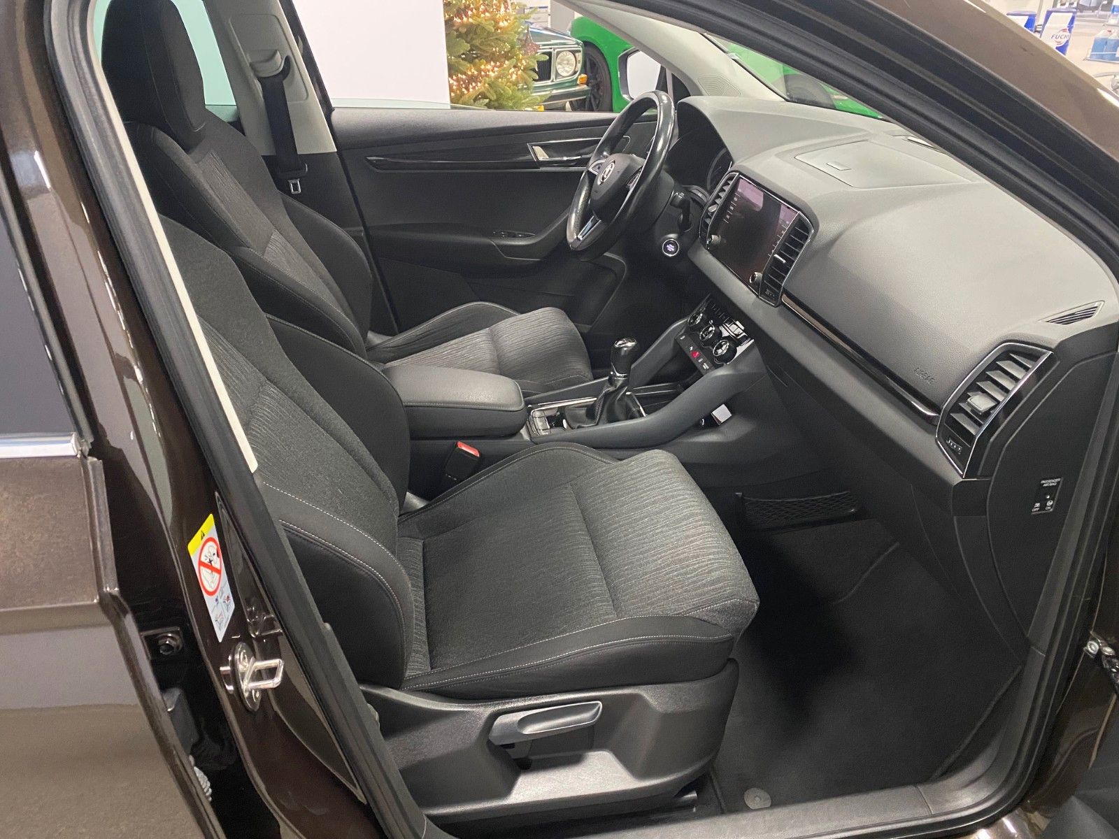 Fahrzeugabbildung SKODA Karoq 1.5 TSI Style+AHK schwenk+LED+NAVIGATION+