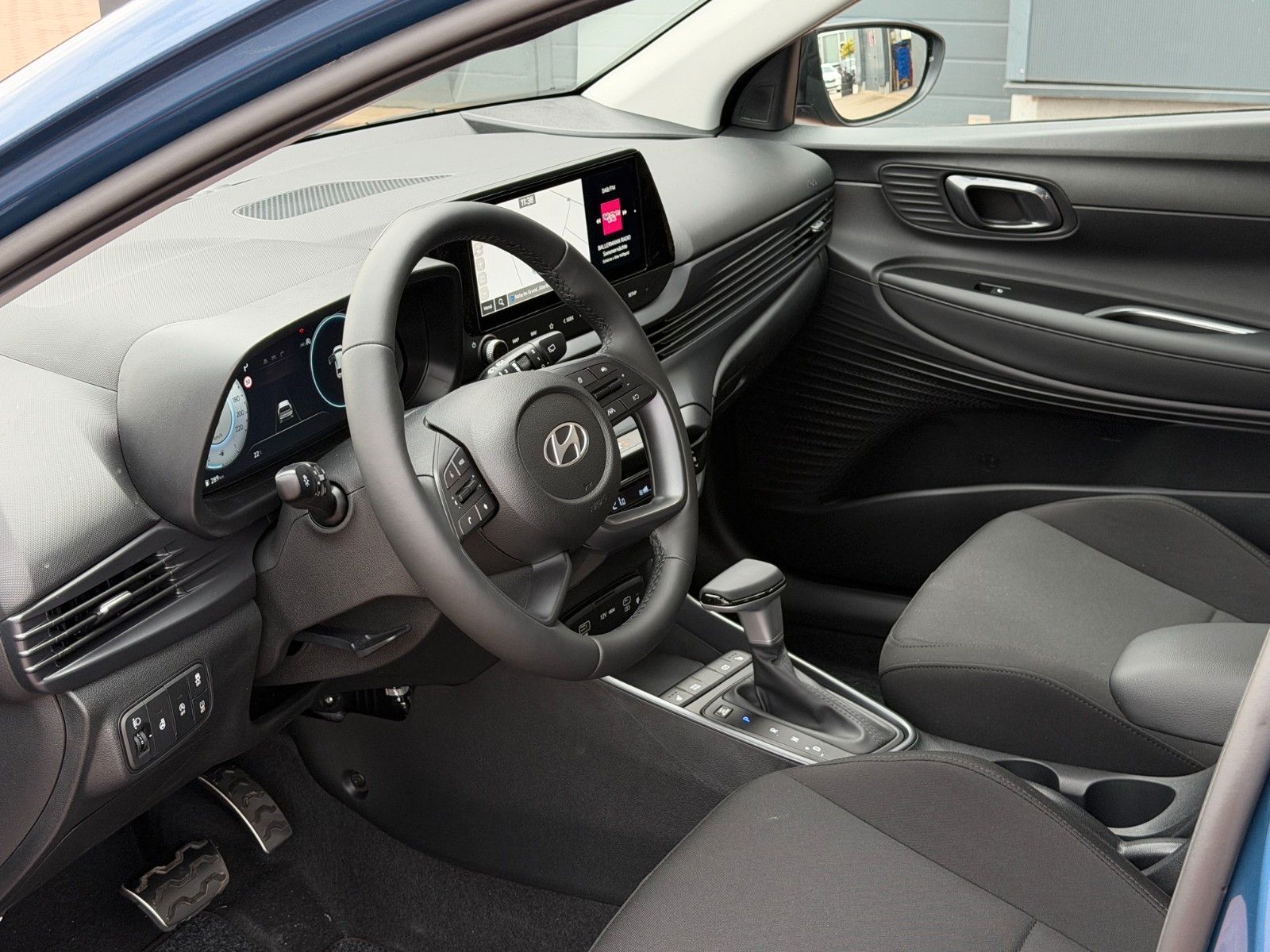 Fahrzeugabbildung Hyundai BAYON 1.0 T-GDI Trend *Navi*SmartKey*Kamera*LED*