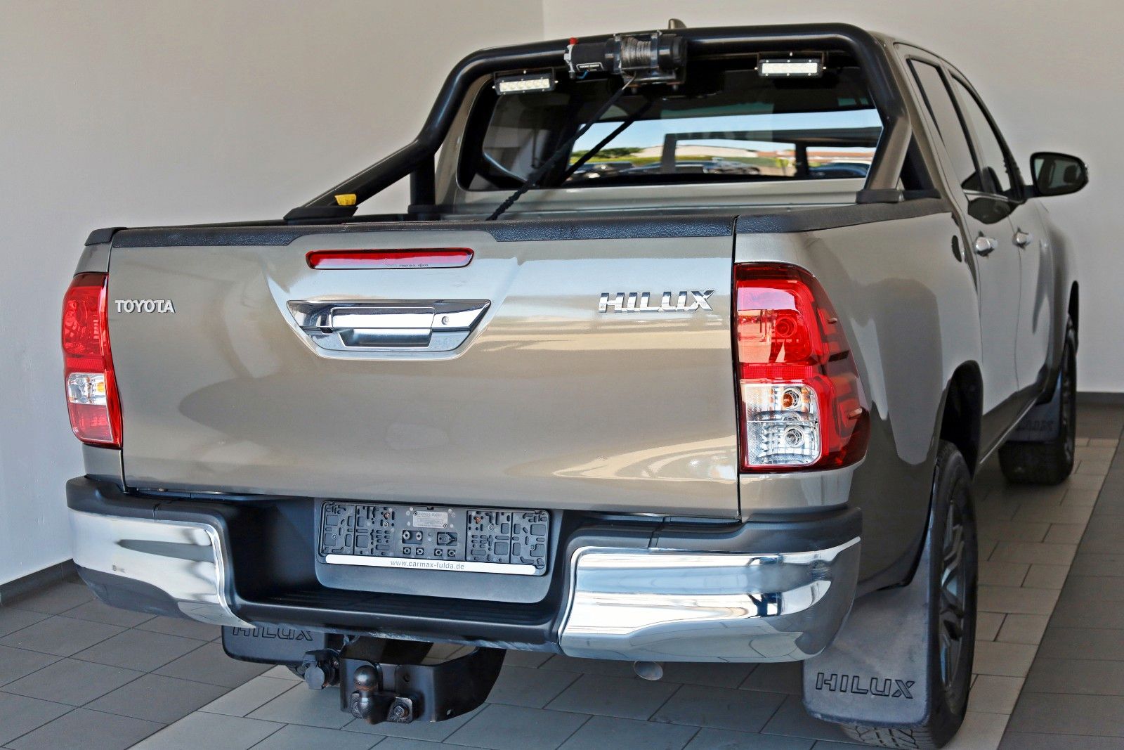 Fahrzeugabbildung Toyota Hilux 2.8 D-4D Comfort,Kamera,Rollbügel,AHK