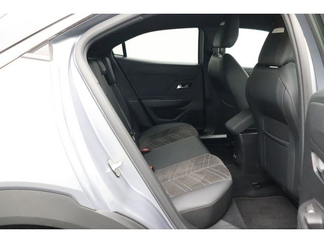 Fahrzeugabbildung Opel Mokka 1.2 Ultimate AUT LED RK SH AppleCP