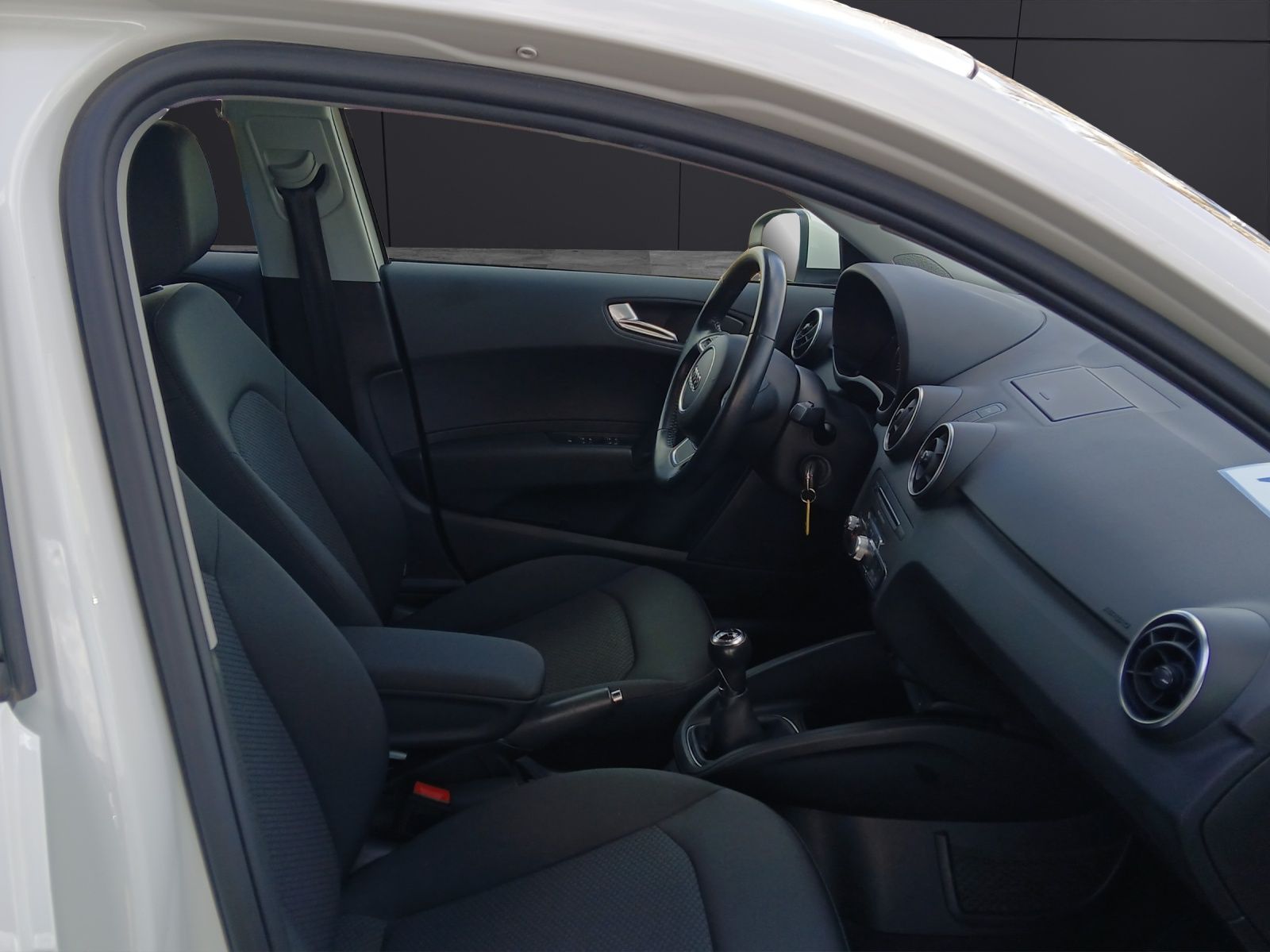 Fahrzeugabbildung Audi A1 Sportback TFSI basis GRA SH