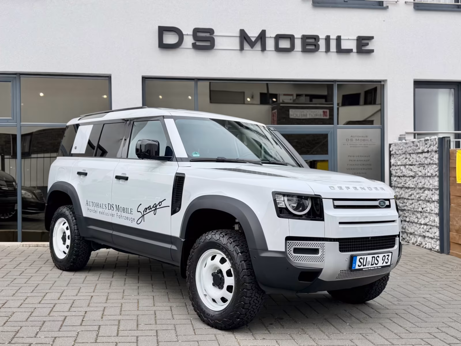 Land Rover Defender 110 Offroad-Paket