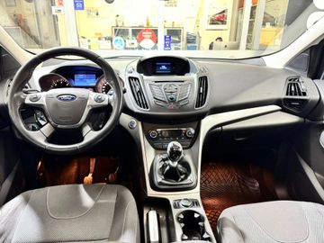 Ford Kuga - 8