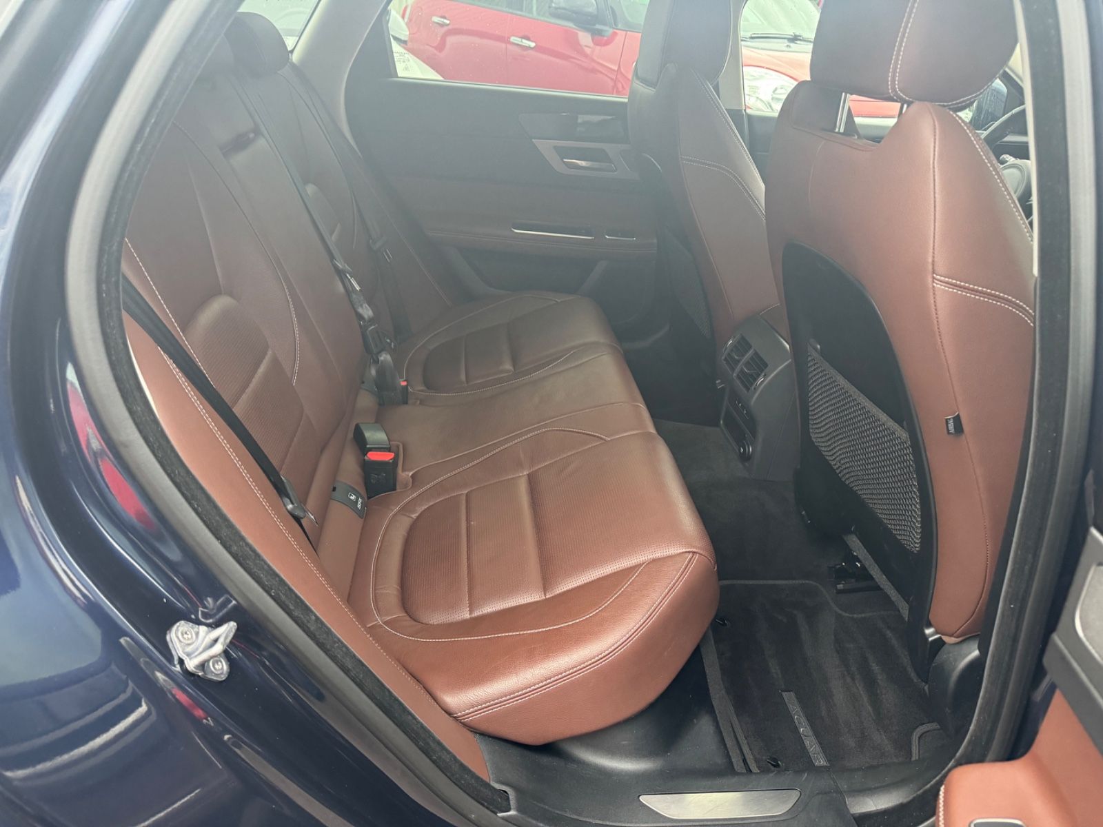 Fahrzeugabbildung Jaguar XF Sportbrake R-Sport AWD Leder+Navi+HUD+LED