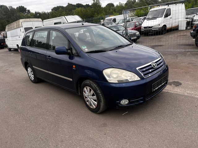 Toyota Avensis Verso 2.0 linea sol 7-Sitzer Automatik.