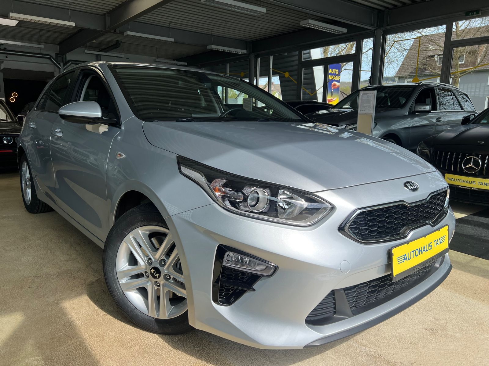 Fahrzeugabbildung Kia cee'd / Ceed Vision *LED*NAVI*CARPLAY*KAMERA*
