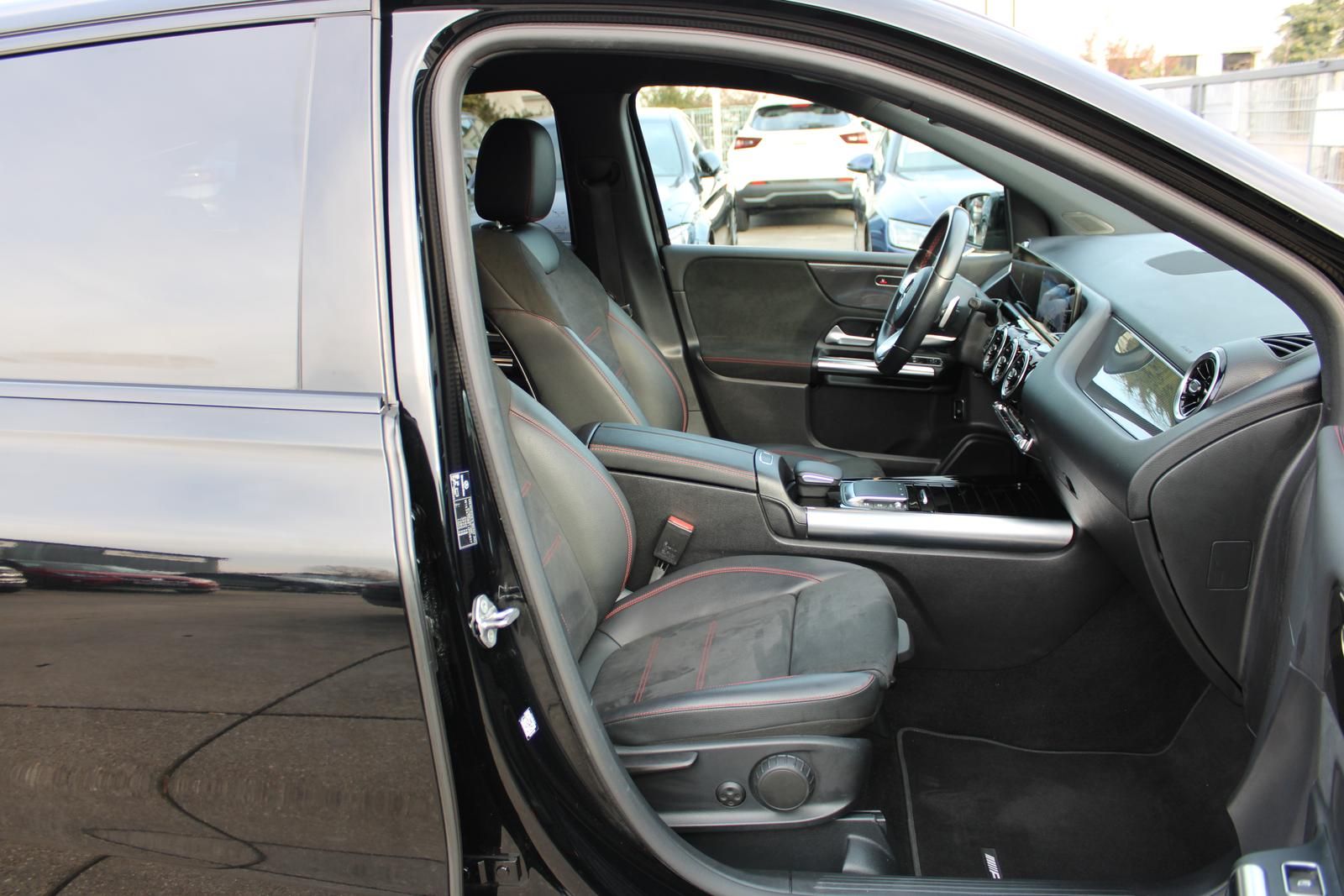 Mercedes-Benz B 200 4-Matic/AMG/SITZHEIZUNG/NAVI/CAM foto 19