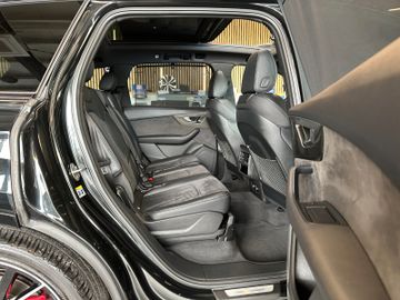 Audi SQ7*MATRIX*1.HAND*TÜV-NEU*AHK*PANO*ALCANTARA*