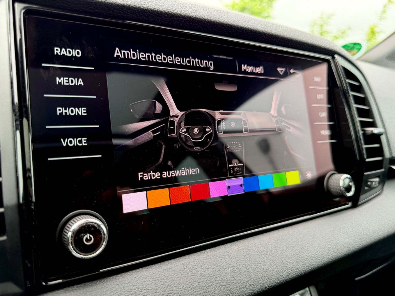 Skoda Karoq Sportline 2.0 TSI DSG 4x4 PANO LED ACC AHK foto 23