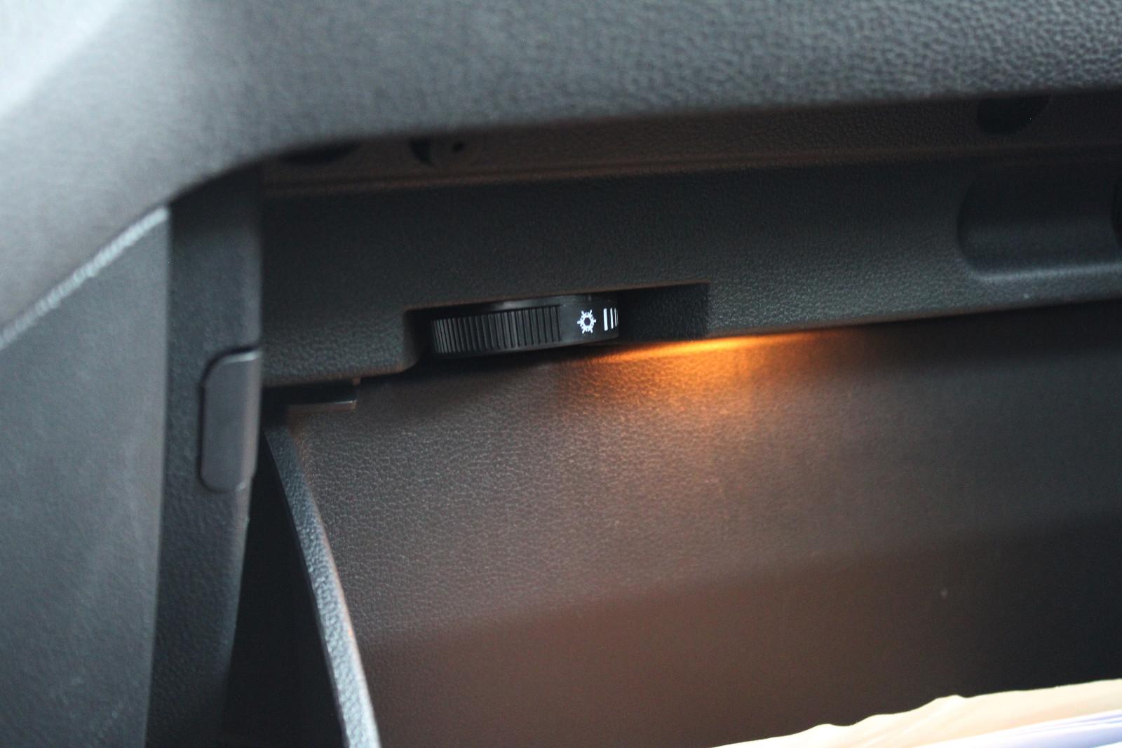 Volkswagen Touran *7 Sitzer* *Tüv&Inspektion Neu*Navi*Leder