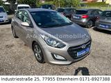 Hyundai i30 blue Trend - Hyundai i30 in Freiburg