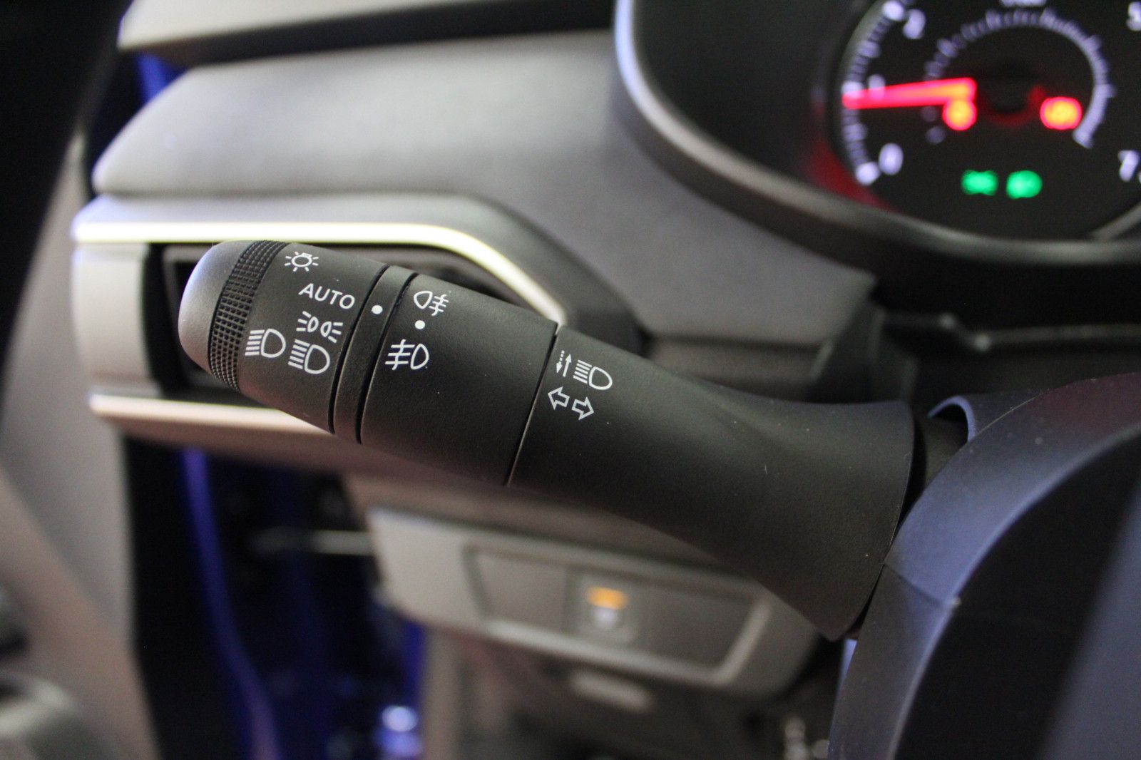 Fahrzeugabbildung Dacia Sandero Stepway TCe 90 auto Extreme*City-Paket*