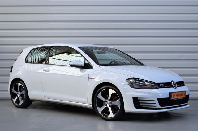 Volkswagen Golf VII GTI+2.Hand+Bi-Xenon+Navi+SHZ+Tempomat