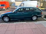 BMW 320i touring ,E36 - BMW 320: Kombi, E36 320i