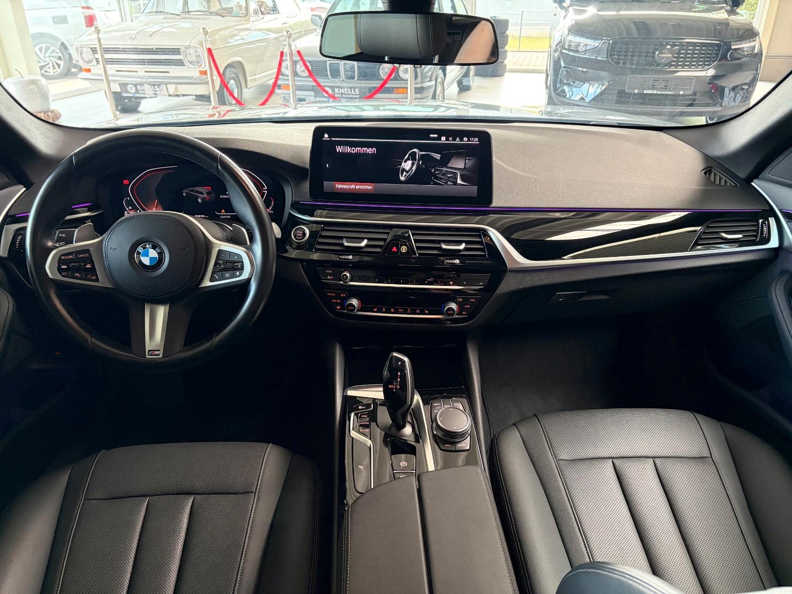 BMW 530d Touring/M-LENKR/LEDER/KAMERA/ACC/KEYLESS