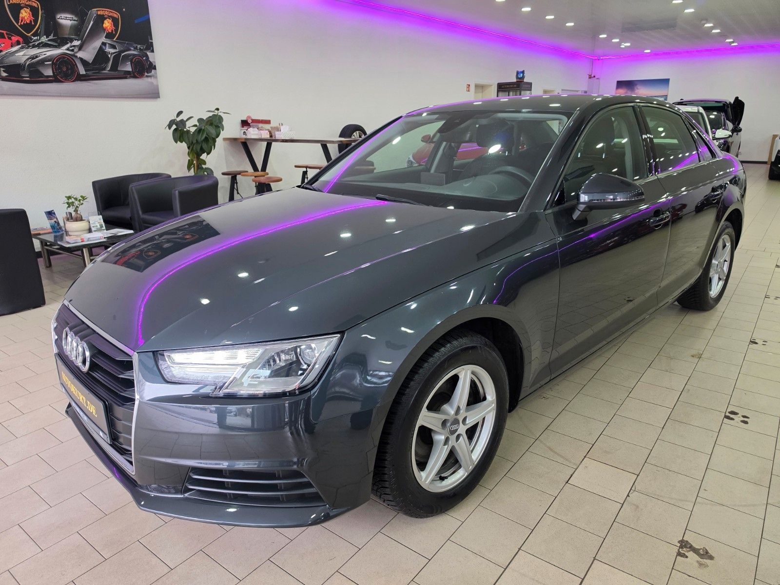 AUDI A4